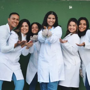 Estudantes da rede estadual do interior da Bahia desenvolvem biocombustível a partir do tamarindo