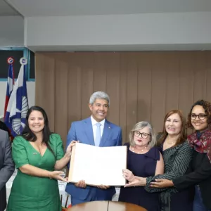 Governador participa da posse da nova vice-reitora da Uefs e entrega Pavilhão de Aulas 1