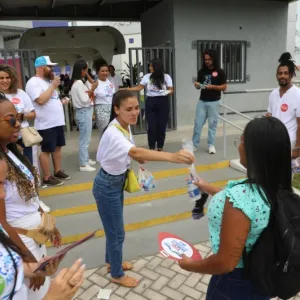 SEC recepciona estudantes no segundo dia de provas do Enem