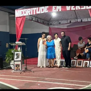 Estudantes da rede estadual de Pojuca lançam livro de poemas sobre valorização da identidade do povo negro