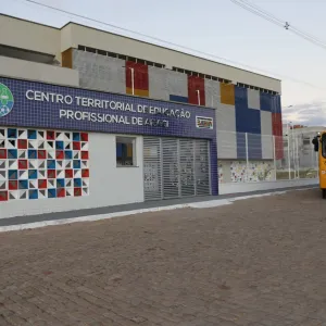 Nesta segunda (13), Jerônimo lança 3ª etapa do Construir para Educar e autoriza novas construções de escolas