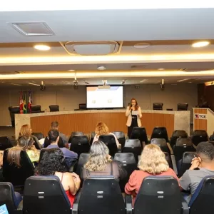 Diretores da rede estadual são orientados sobre gestão dos recursos públicos