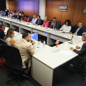Governador recebe prefeitos baianos e chega a 43 cidades atendidas no ano, em rodadas de escutas e entregas
