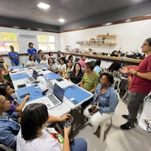 Professores da rede municipal de Lauro de Freitas participam de imersão no Maria Felipa Lab
