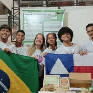 Projetos de iniciação científica de estudantes de escolas públicas da Bahia são apresentados no Paraguai