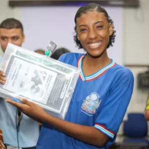 UNEB lança edital do Vestibular 2025 com 6.346 vagas; inscrições vão até outubro