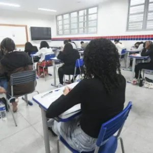 Vestibular Uneb 2025: Milhares de candidatos participam do 1º dia de provas em 27 municípios baianos