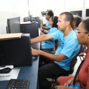 SEC oferece estrutura de apoio à população para matrícula 2024