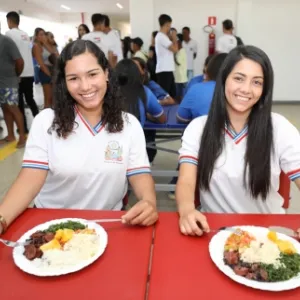Escolas estaduais terão R$ 410 milhões destinados para a alimentação escolar, em 2024