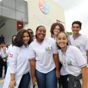 Jerônimo lança o Projeto Construir para Educar, pacote de obras na área da educação em diversas regiões da Bahia