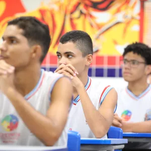 Estudantes do Ensino Médio - Foto: Memo Soul