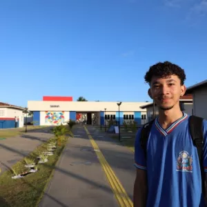 Em Acajutiba, governador entrega escolas mais modernas e equipadas para população