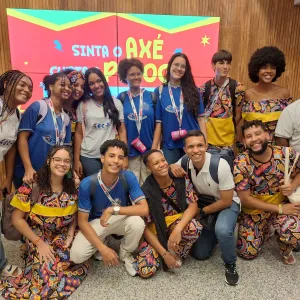 Coral formado por estudantes de Conceição do Jacuípe abre evento de lançamento do Carnaval da Bahia