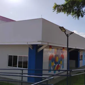 Comunidade escolar de Nova Redenção comemora ampliação e modernização de colégio estadual