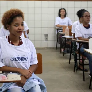 Mais de 18 mil estudantes são beneficiados pelo programa Universidade Para Todos em 2023