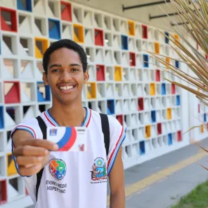 Primeiro crédito do Bolsa Presença de 2025 estará disponível neste sábado (15) para as famílias dos estudantes beneficiados