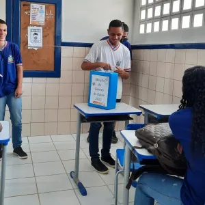 Eleição de líderes estudantis na rede estadual começa na segunda-feira (17), em toda a Bahia
