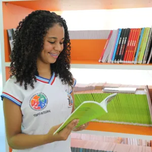 Salvador 476 anos: programas garantem permanência escolar e mudam vidas de estudantes baianos