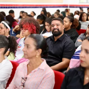 A revolução começa no laboratório: professores participam da formação “Vamos pro LAB!”