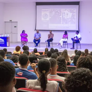 Premiado escritor Jeferson Tenório participa de bate-papo com estudantes de Camaçari