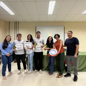 Colégio estadual de Barreiras é premiado com três projetos em encontro sobre educação empreendedora