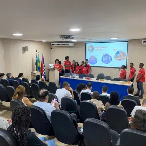 Apresentação de estudantes na UNEB