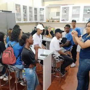 Os seres do passado: projeto da Uesb leva Paleontologia às escolas