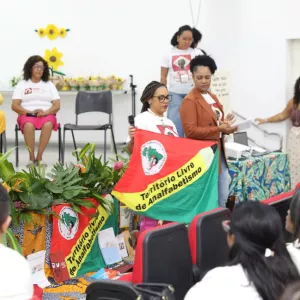 SEC debate estratégias para promover a alfabetização de jovens e adultos nas periferias urbanas