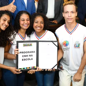 Estudantes da Rede Pública da Bahia podem se inscrever no CNH na Escola e CNH da Gente, a partir de segunda-feira (16)