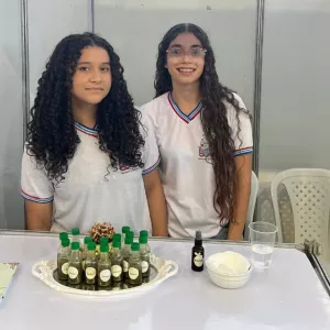 Estudantes de Candiba criam fórmulas para aliviar dor inspiradas nos saberes dos avós
