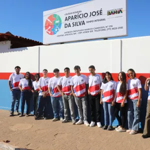 Governo do Estado entrega ampliação com modernização de colégio em Angical