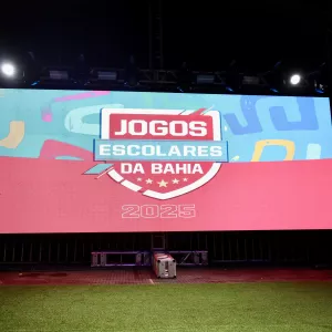 Abertura da Etapa Estadual dos Jogos Escolares da Bahia 2025 conta com presença de quase dois mil estudantes 