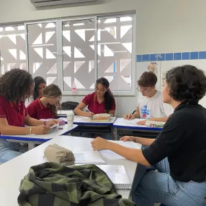 Estudantes da rede estadual de Ibipeba focam em preparação para as avaliações externas 
