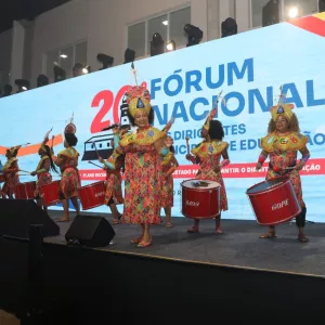 SEC marca presença no Fórum Nacional de Educação e destaca ações em parceria com os municípios