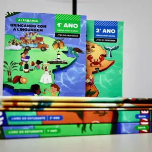 Bahia Alfabetizada: SEC entrega mais de 350 mil livros a municípios baianos para auxiliar alfabetização de crianças na idade adequada