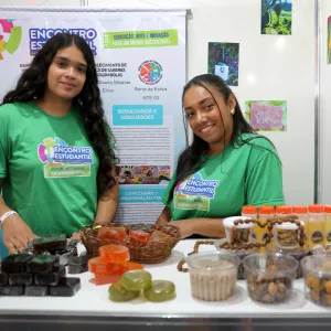 Estudantes da rede estadual apresentam projetos científicos e culturais na Etapa Territorial, em Salvador, do Encontro Estudantil 2025