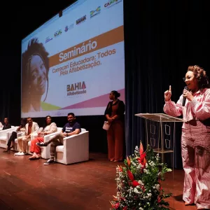 Bahia Alfabetizada: professores participam de formação voltada para alfabetização de crianças em Camaçari 