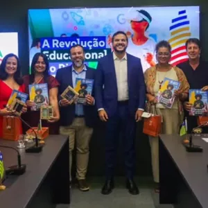 Equipe da SEC realiza intercâmbio para conhecer uso da Inteligência Artificial na Educação do Piauí