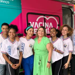 Programa Vacinação na Escola amplia a proteção aos estudantes da rede estadual de ensino, em Salvador