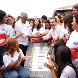 Governo da Bahia inaugura dois colégios estaduais no município de Iramaia