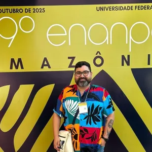 Professor da rede estadual leva pesquisa e obra de sua autoria ao Acre