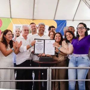 Governo da Bahia investe em tecnologia e inovação nas escolas de Araçás