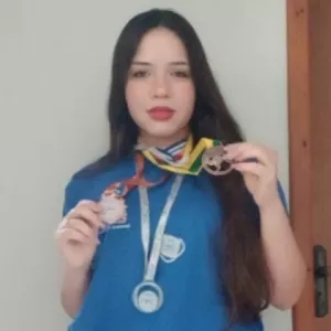 Estudante da rede estadual da Bahia é aceita em 7 universidades dos EUA