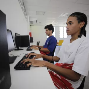 Com prioridade para alunos PcD, Bahia inicia matrículas da rede estadual nesta segunda (12)
