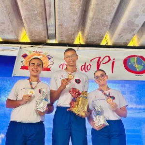 Colégio da Polícia Militar de Ilhéus celebra o "Dia do Pi" com quebra de recordes de memorização