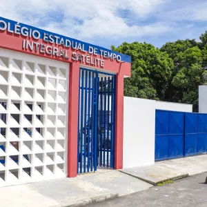 Modernizada, escola estadual em Salvador amplia oferta de ensino em tempo integral