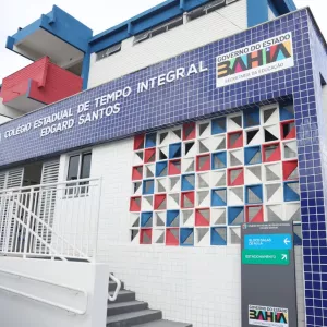 Modernização do Colégio Edgard Santos é entregue pelo Governo do Estado, em Salvador, nesta quarta (1º)