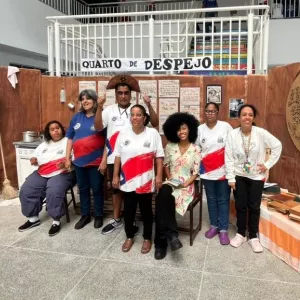 Feira literária incentiva leitura e protagonismo estudantil em Lauro de Freitas