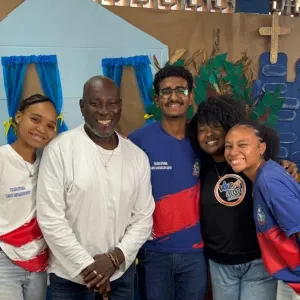 Lazzo Matumbi fortalece debate sobre identidade e ancestralidade em escola estadual do Arenoso