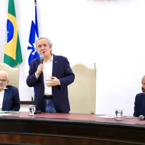 Educadores e estudantes abordam rumos da Educação Superior no Brasil em debate na UFBA